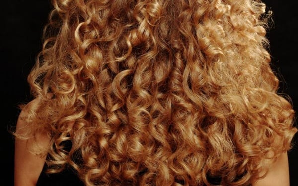 Capelli ricci di tipo 3C